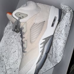 Jordan retro 5 SE (size 11)