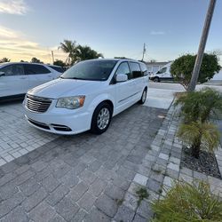 2016 Chrysler Town & Country