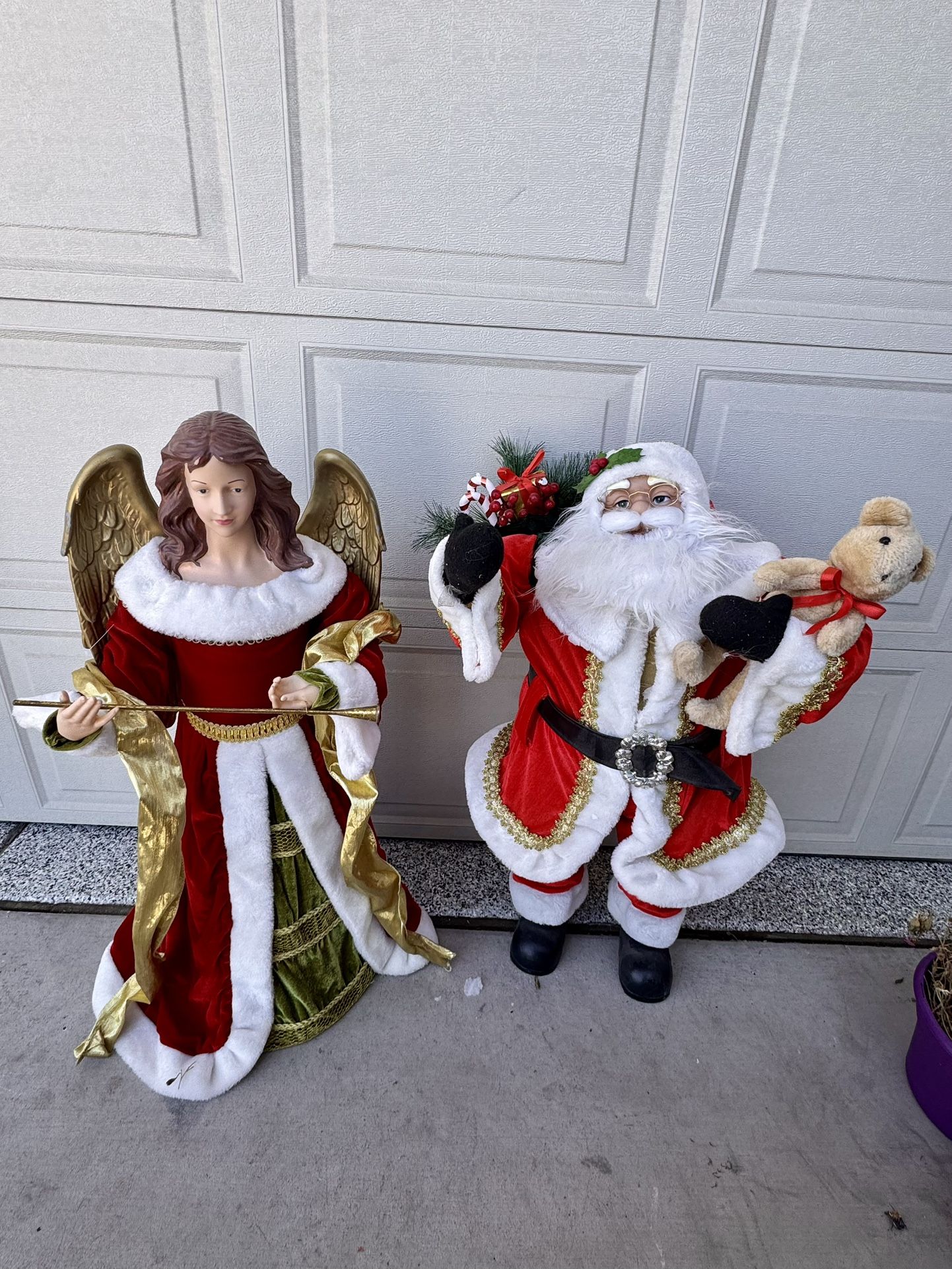 Santa and Mrs Clause