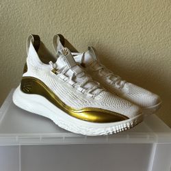 Curry Flow 8 Gold Blooded - Size US 11