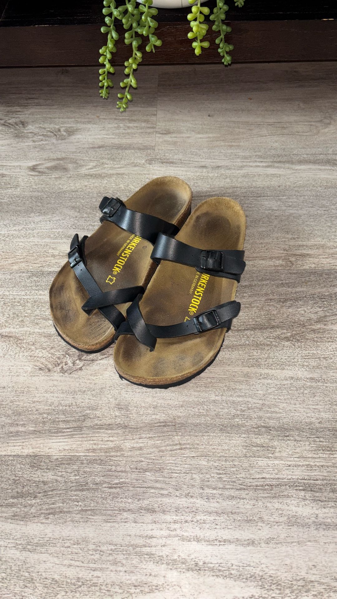 Birkenstock Women’s Mayari Birko-flor Thong Sandal