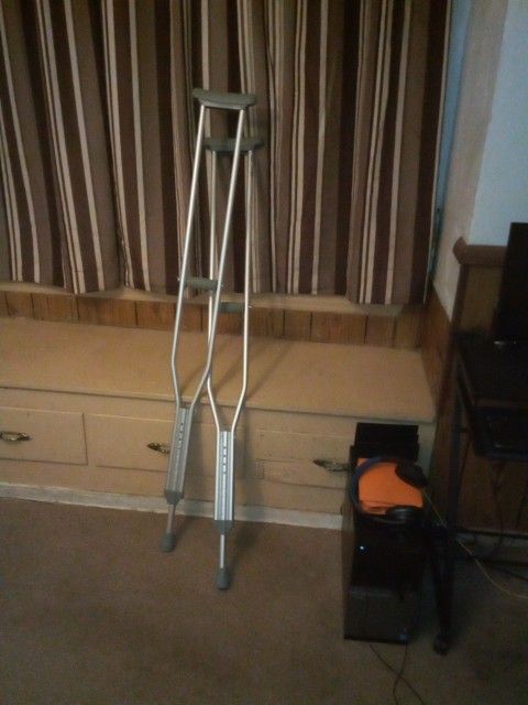 Adjustable Crutches