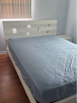 Solid Wood Full Size Platform Bedframe