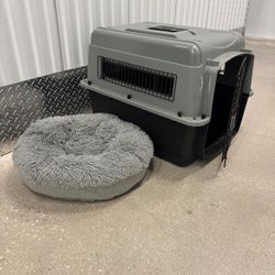 Varí-kennel Ultra  pet case, including pillow… 21” high , 21” wide, 28” depth .