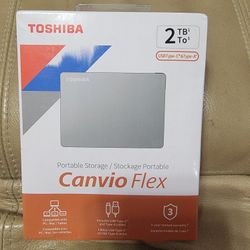 Toshiba Canvio Flex HDTX120XSCAA - USB-C USB 3.0 Portable External Hard Drive - Silver for PC, Mac and Tablet