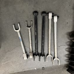 OEM 14-17 Q50 Rear Control arms