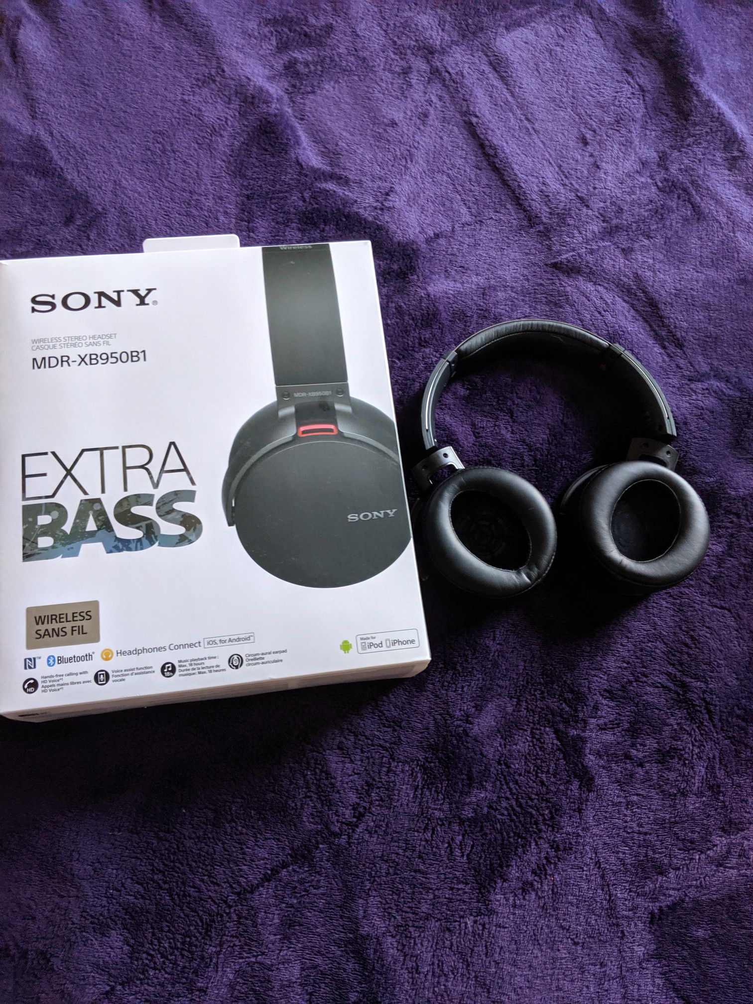Sony MDR-XB950B1 wireless Bluetooth headphones