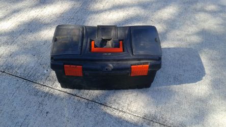 Black n Decker carrying tool box