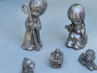 Discover the charm of these delightful collectible figurines, perfect for adding a touch of nostalgia to your home. Each piece evokes a sense of warmt