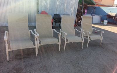 4 Hampton Bay patio chairs
