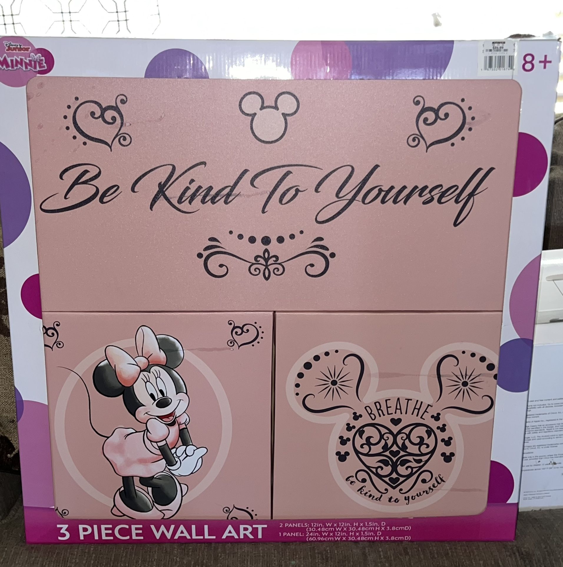 Minnie wall art