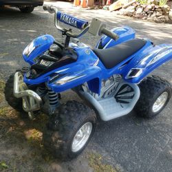 12 Volt Kids Yamaha 4 Wheeler with New Battery And Charger