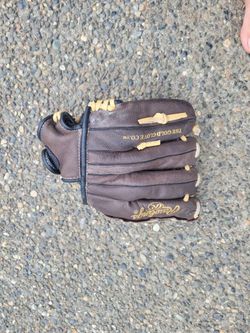 Rawlings Baseball Glove