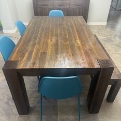 6 Person Dining Table & Matching Buffet 