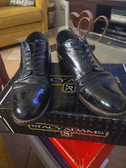 Stacy Adam's black shoe size 9