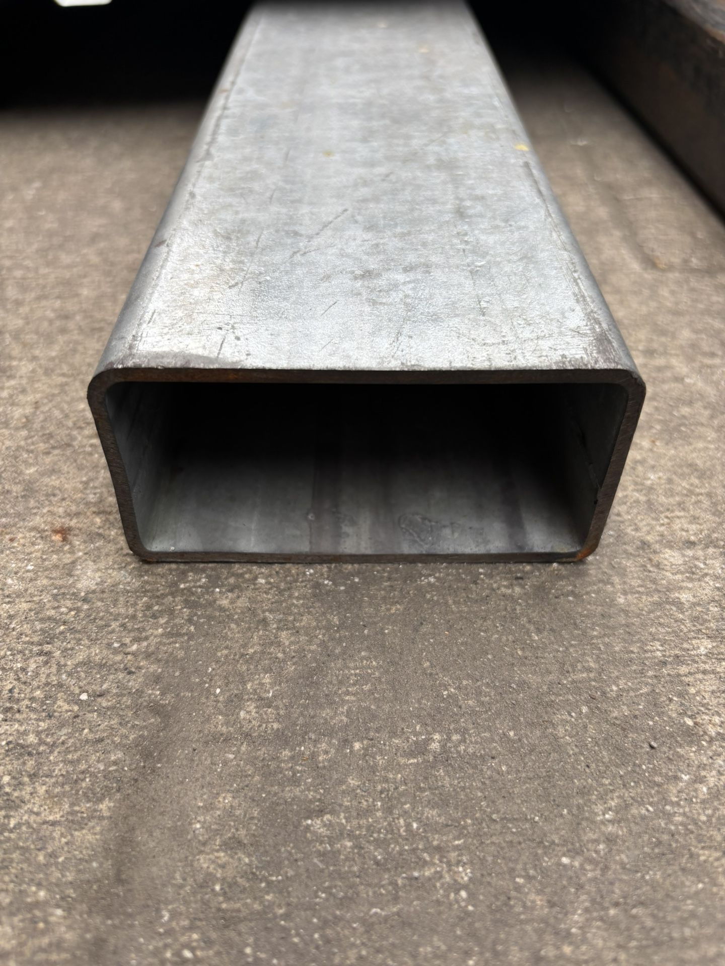Rectangular Galvanized Tubing 2'' x 4'' x 20ft 11Gauge