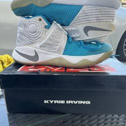 Kyrie Irving 2 Xmas