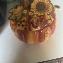 pumpkin Soup bowl with lid and ladle 