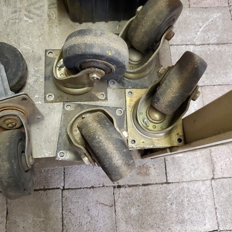 2 Sets Of 6" Casters