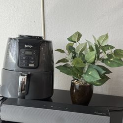 ‼️AIR FRYER, SAMSUNG TV, & SPEAKER FOR SALE‼️