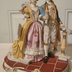 Lovely Dresden Porcelain Couples Figurine 