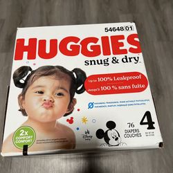 Huggies Snug And Dry Size 4 Diapers 