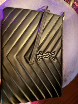 Wristlet Purse