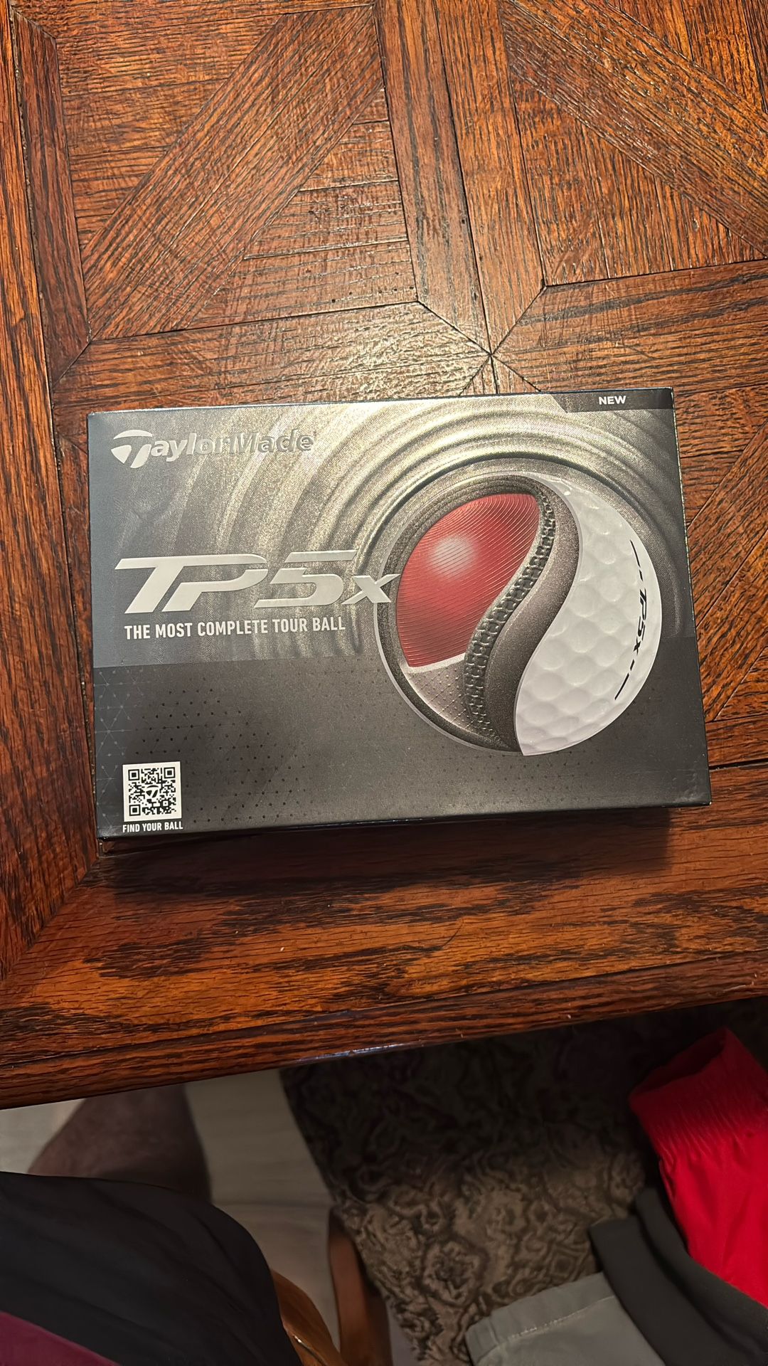 Taylor Made TP5x Golf Balls