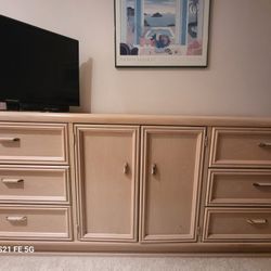 Thomasville 9 Drawer Dresser