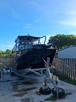 2022 Pilot House Catamaran