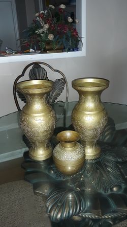 3 bronze vases