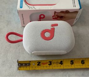 Souncore Bluetooth Speaker Red and White  NEW
