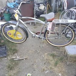 Schwinn Beach Cruiser