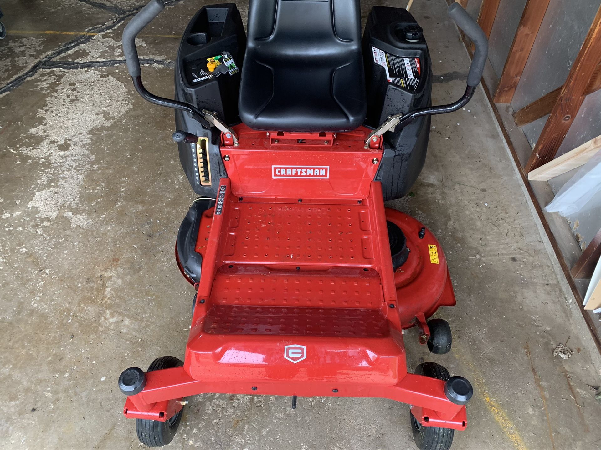 Craftsman Z6000 42in Zero Turn Lawnmower for Sale in Addison, IL OfferUp