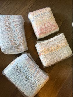 Pampers (read description for sizes)