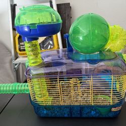 Hamster cage, Great shape
