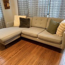 🛋️ West Elm Drake L-Shaped Sofa w/ Reversible Chaise – Gray/Platinum