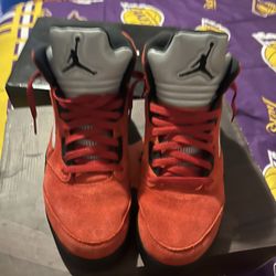 Jordan 5 Raging Bull size 11