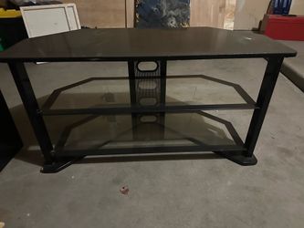 Tv stand/ entertainment center