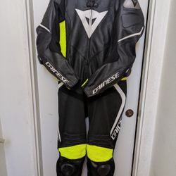 Used dainese deals race suit