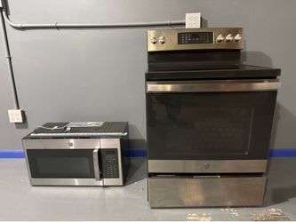 GE electric stove and microwave