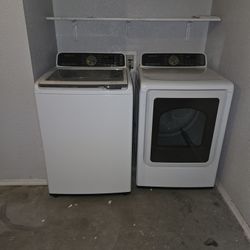 White Samsung Washer And Dryer 