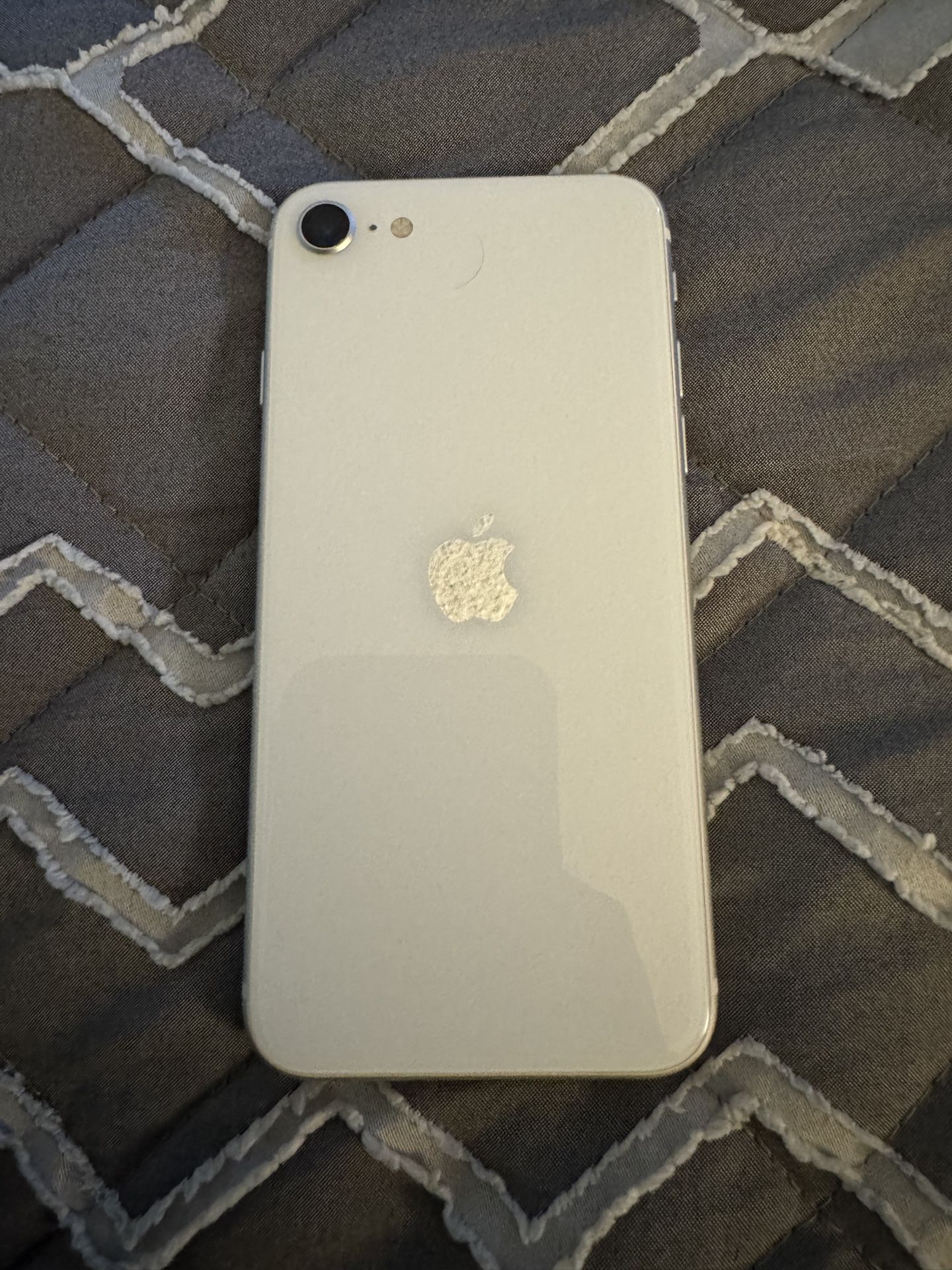 iPhone SE 2020 Model White 64gb T-Mobile Only