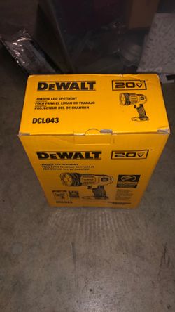 DeWalt light