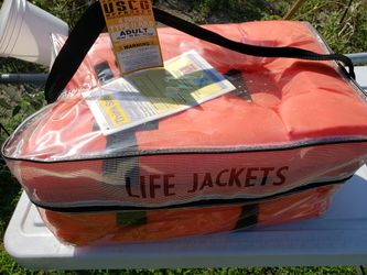 4 lifejackets brand new $15