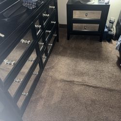Full New Bedroom Set Dresser Bed And Other Stuff 