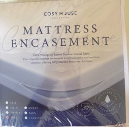 white zippered full size mattress cover
