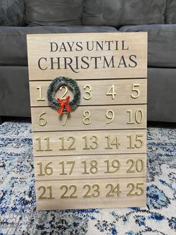 BRAND NEW DAYS UNTIL CHRISTMAS COUNTDOWN STAND 18x12