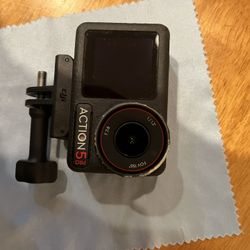 DJI Action 5 Pro With 2 Batteries 