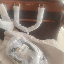 Brand new Michael kors weekend traveler